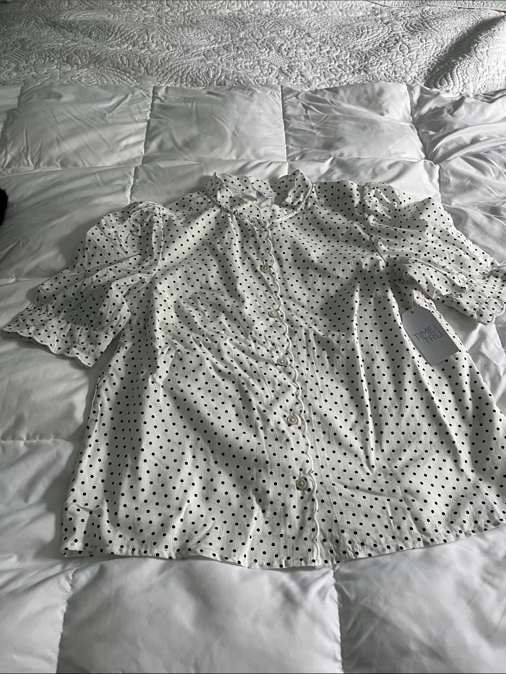 Time and Tru White Polka Dot Button-Front Blouse